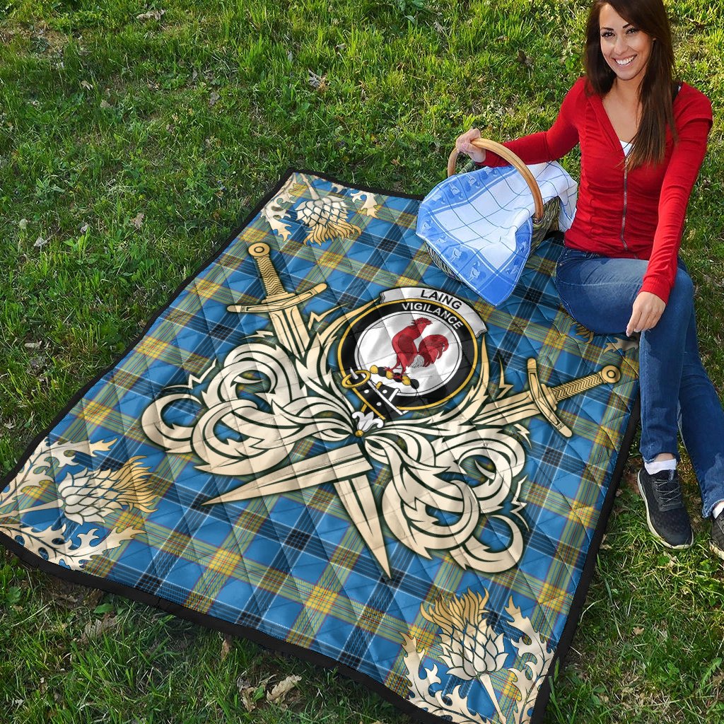Laing Clan Crest Tartan Scotland Thistle Symbol Gold Royal Premium Quilt K23
